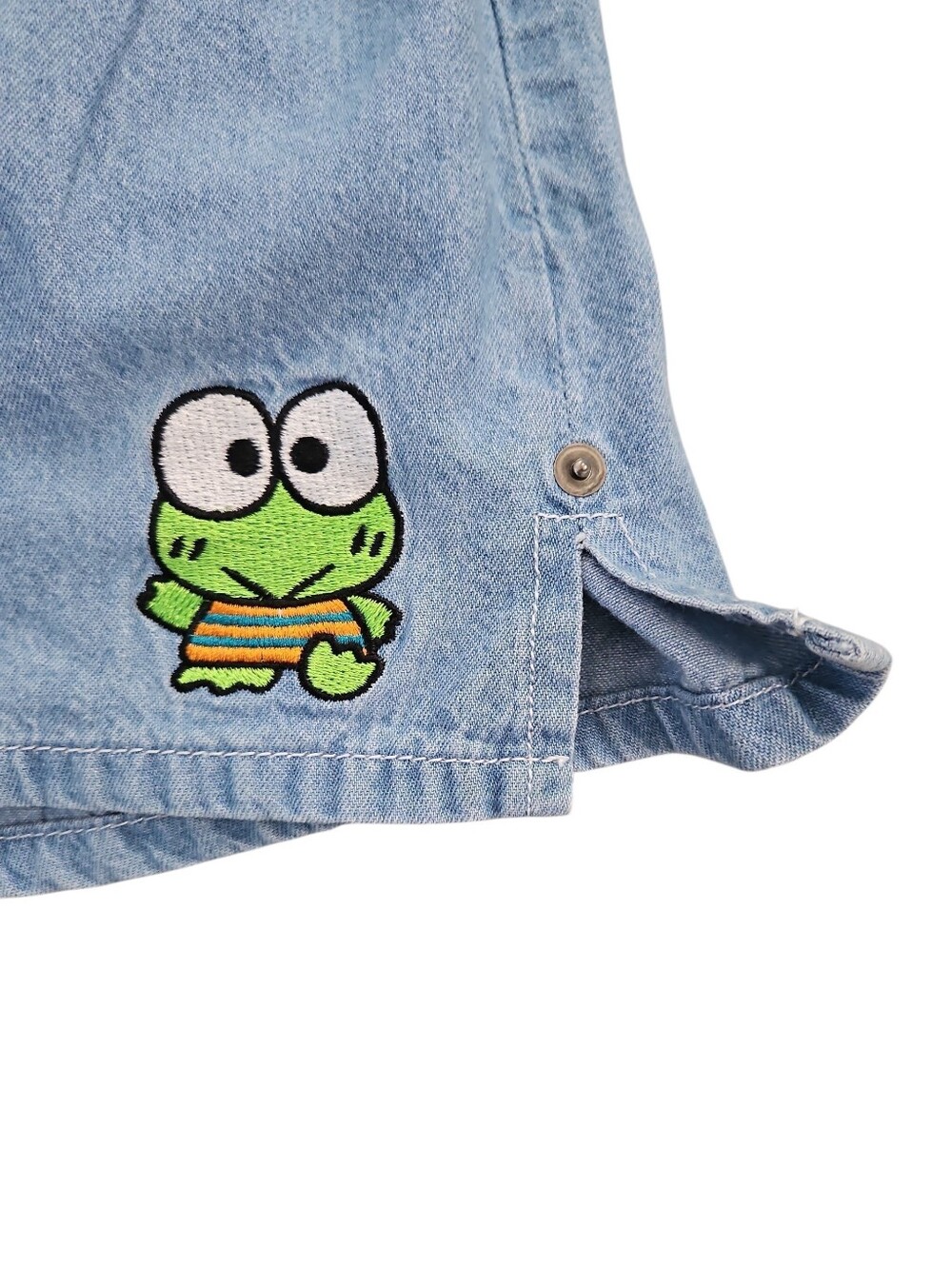 Sanrio Keroppi Light Wash Women's Denim Shorts Size Large 100% Cotton - Picture 4 of 5